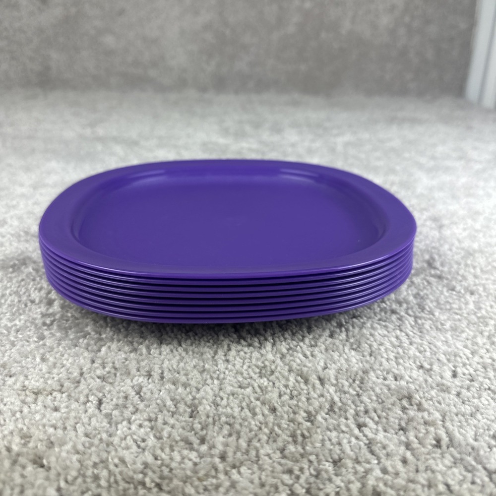 Tupperware Microwave Reheatable Luncheon Plate Set of 8 Purple 3398B-3